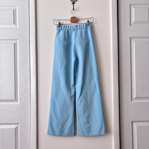 Abercrombie & Fitch Sloane Pleated Tailored Pants in Light Blue - Picture 5 of 7
